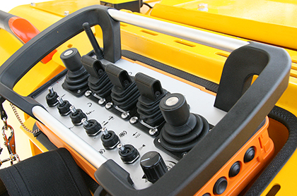 آلة هيدروليكية لحفر وتثبيت الصخور الكبيرة، HT92-D (الحد الأدنى لارتفاع المقطع العرضي: 2.8 متر)